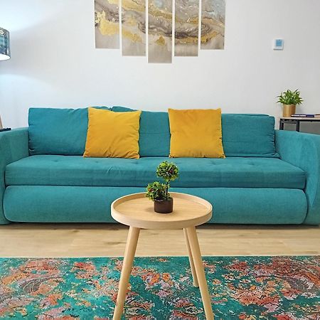 Sunshine - New & Quiet 1Br Apt, Business Area, Close To Airport, Highway A3, Subway Bucarest Extérieur photo